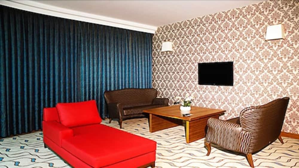 Margi Hotel Эдирне Экстерьер фото Suite