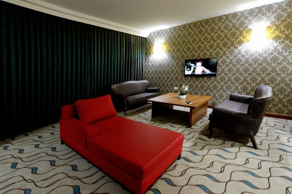 Margi Hotel Эдирне Экстерьер фото Suite room